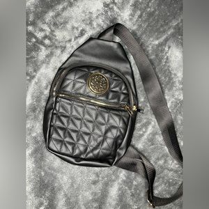 Tori Burch Crossbody Dupe 🖤